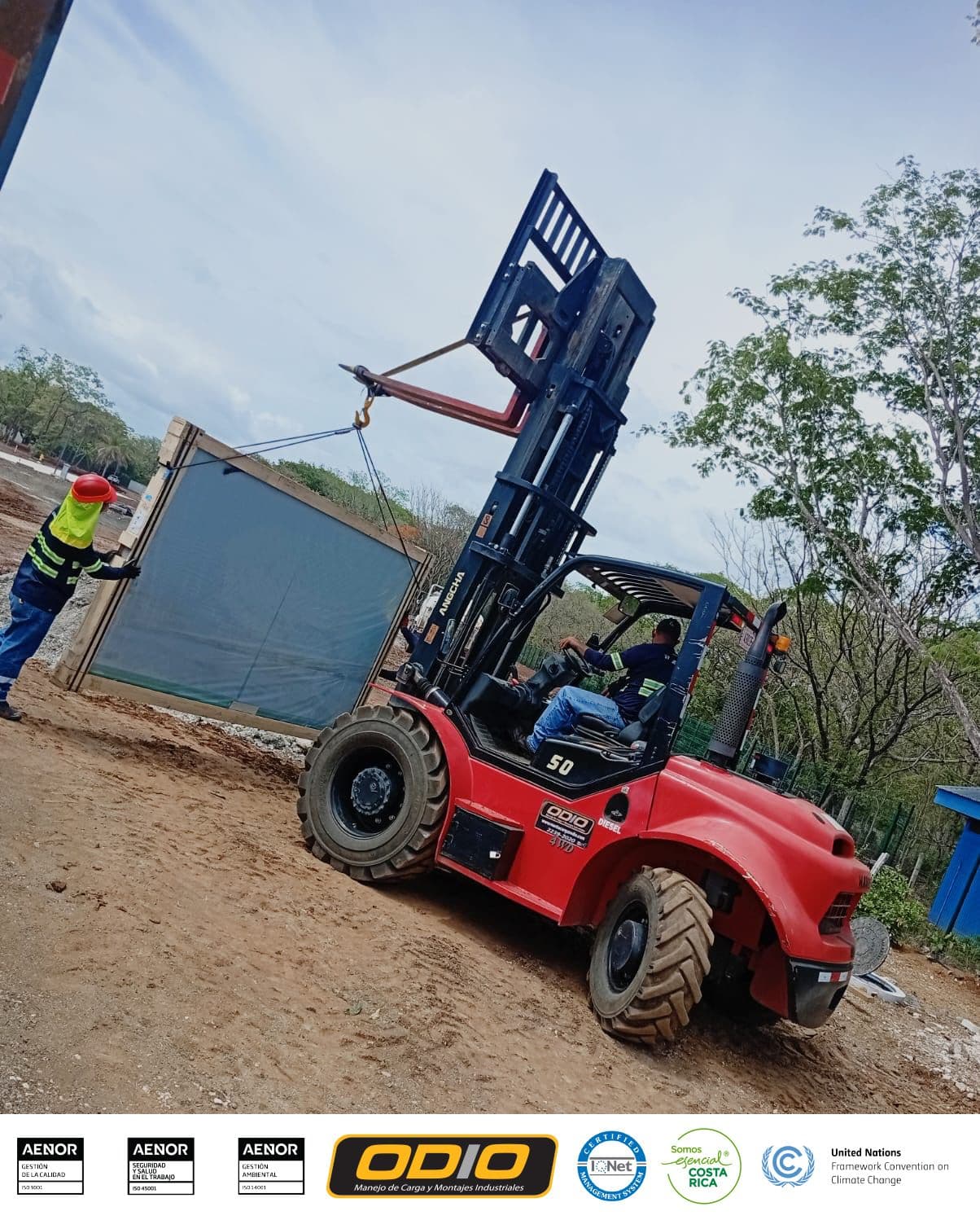 ¡Montacargas de 5tons 4x4!