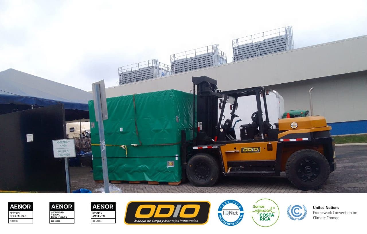 ¡Descargas y montajes con montacargas de 12 tons!