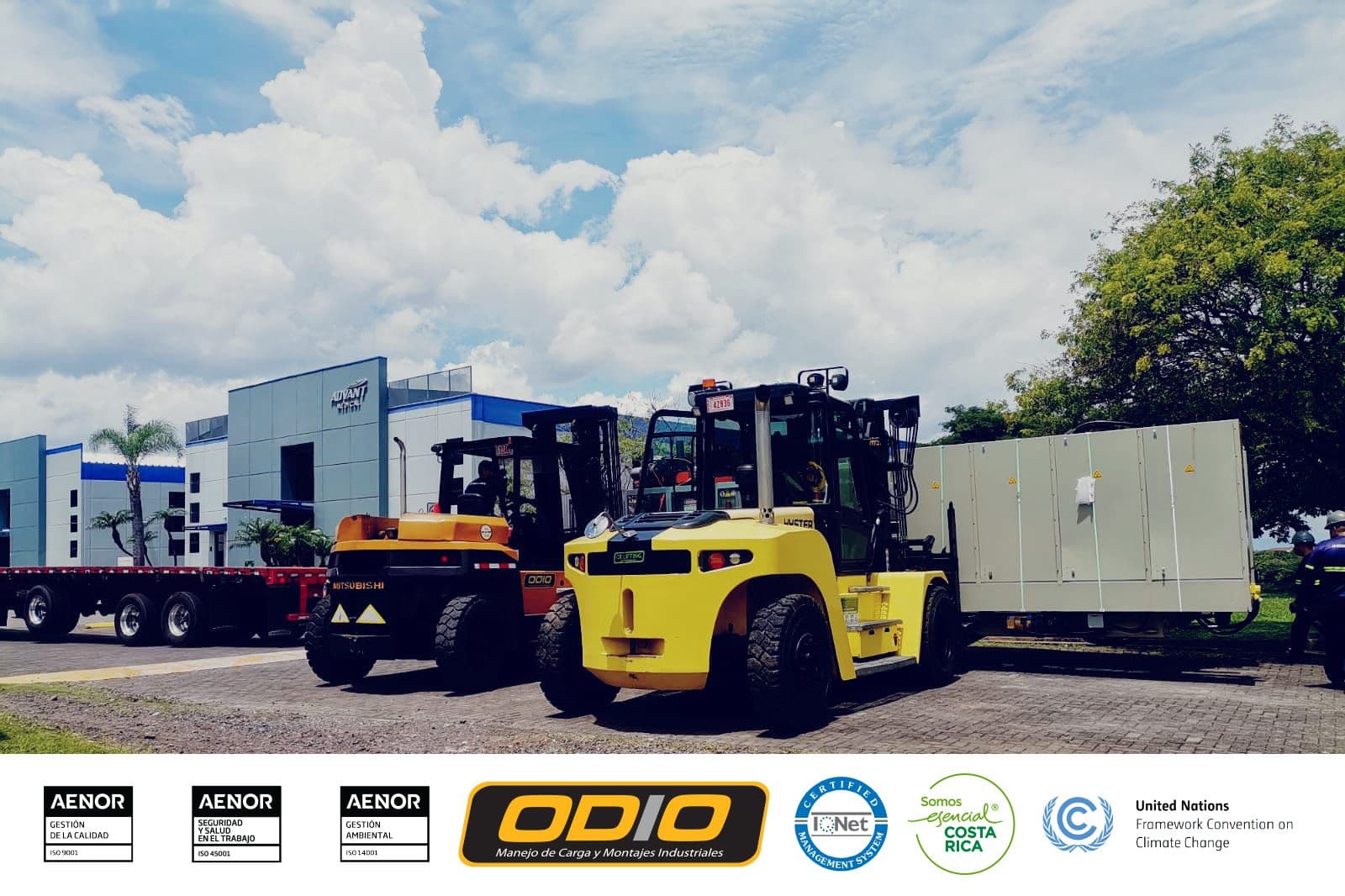 ¡Trabajo en conjunto con Costa Rica Lifting Services, montacargas de 12 tons en descarga!