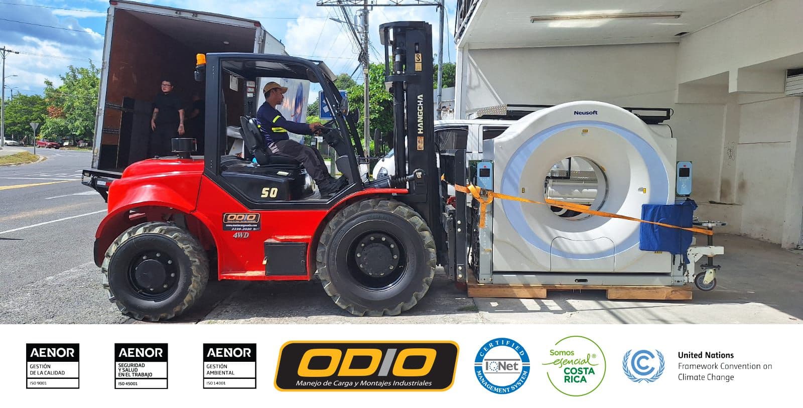 ¡Servicio con montacargas de 5tons 4x4 en Liberia, Guanacaste!