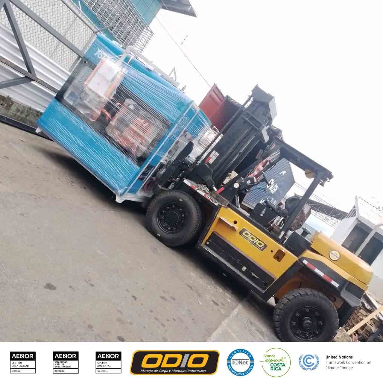 ¡Servicio con montacargas de 12 toneladas!